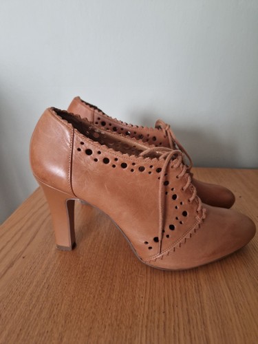 Clarks high heeled shoes 7 - high,
