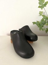 New FitFlop Black Leather SHUV