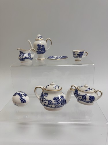 Coalport miniature blue willow - blue,