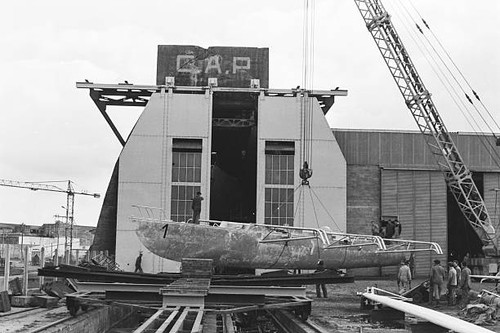 Construction the trimaran - of,
