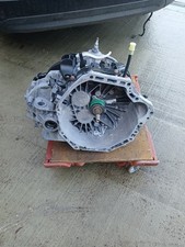 VAUXHALL VIVARO RENAULT