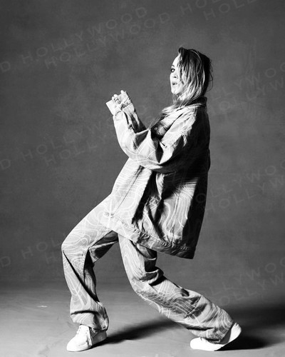 Kaley cuoco photo 8x10 - kaley, glossy