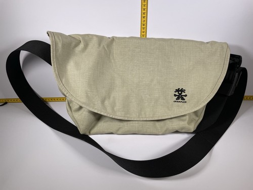 Crumpler weenie - crumpler, ‘weenie’