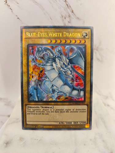 Blue eyes white dragon dark - /,