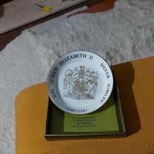 Royal Worcester QE11 Silver