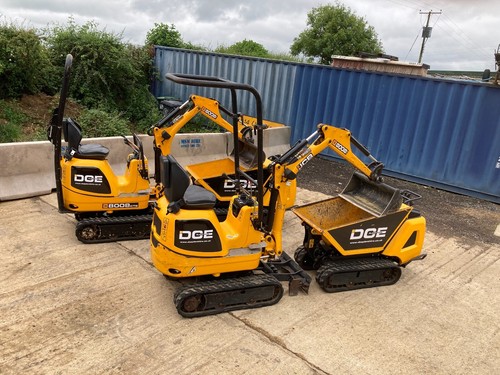 Mini digger hire - mini, micro