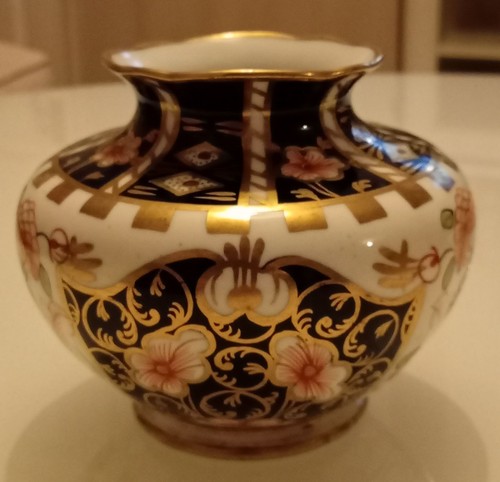 Royal crown derby small - crown,