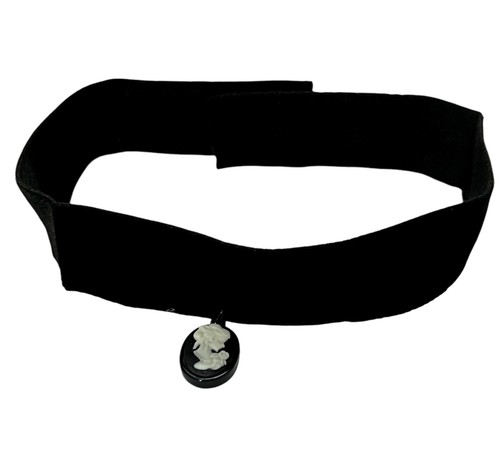 Necklace velvet choker - velvet,