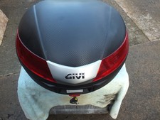 Givi V40 top box in good clean