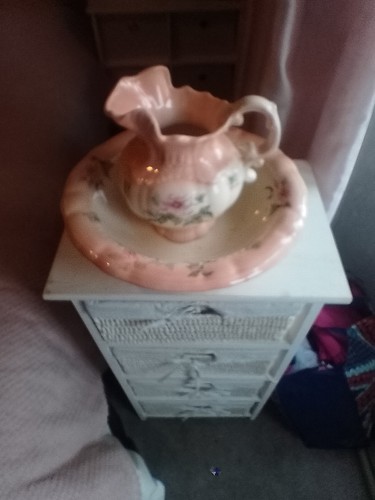 Vintage jug and - vintage, bowl