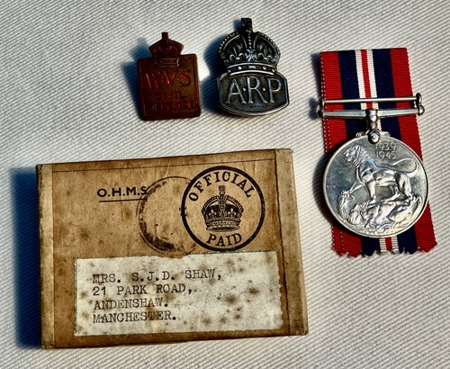 Ww2 arp silver lapel - arp, badge