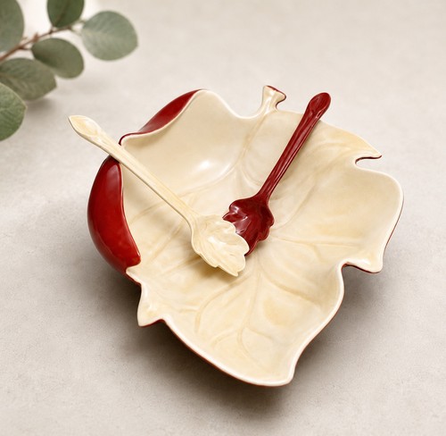 Carlton ware leaf salad bowl - salad,