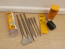 DeWALT DT7002 KEYLESS CHUCK  +SDS ADAPTOR + DT60331 6PCE CHISELS & DRILL BIT SET
