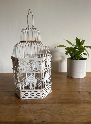 Vintage white shabby chic - shabby,