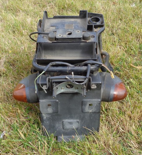 Suzuki rgv250 vj21 rear end - vj21,