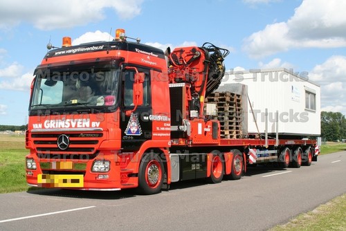 Truck photo mercedes benz - truck,