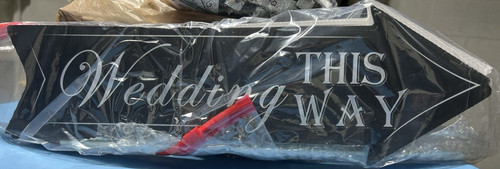 Wedding arrow direction sign - arrow,
