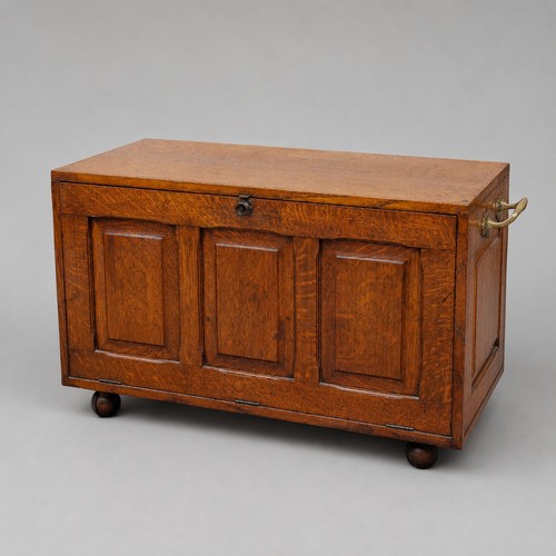 Vintage storage chest - storage,