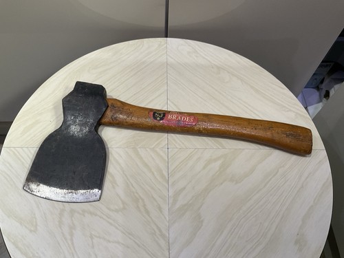 Brades carpenters side axe - brades,