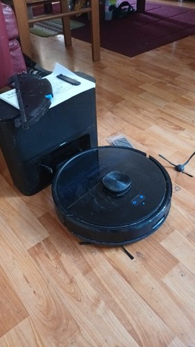 Robot vacuum cleaner - robot,