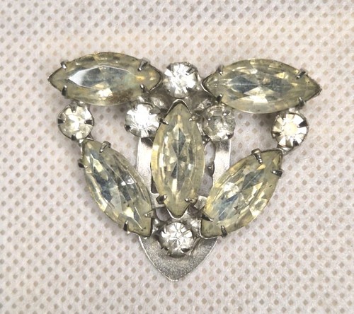 Vintage clear rhinestones - vintage,