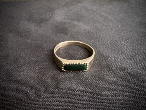 Vintage 1981 9ct - , rare