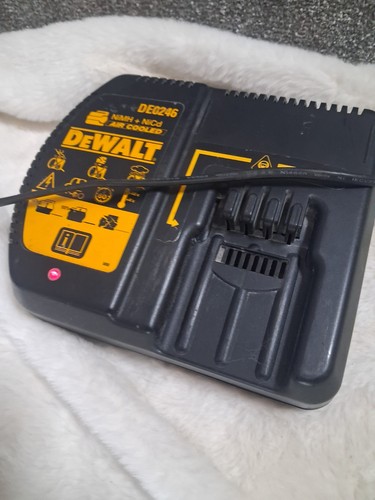 Dewalt de0246 heavy duty - heavy, 24v
