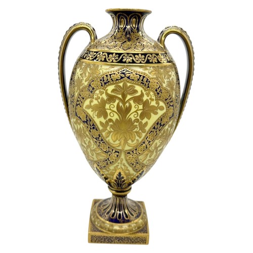 Royal crown derby - ***,