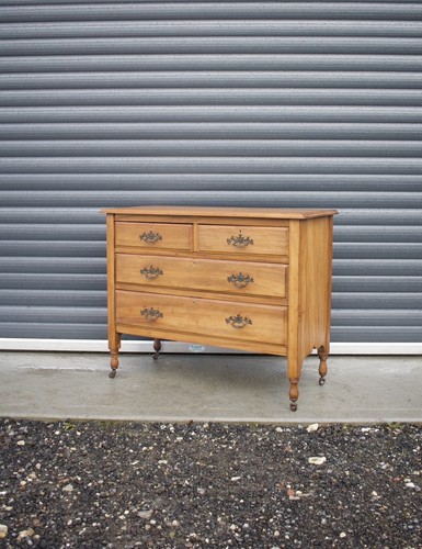 Antique solid oak chest - solid, of