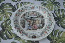 Wedgwood Foxwood Tales Plate By Brian Paterson ~ Christmas Carols at Foxwood