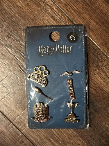 Harry potter primark badges - harry,