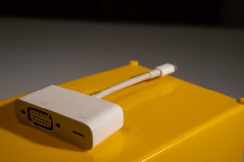 Genuine apple lightning vga - to,