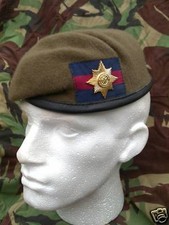 Irish Guards Beret & Brass Cap Badge 
