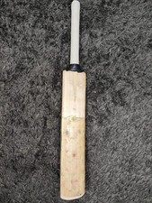 English Willow Cricket Bat - Limited Edition - Sponsored Pro Bat. RRP £150