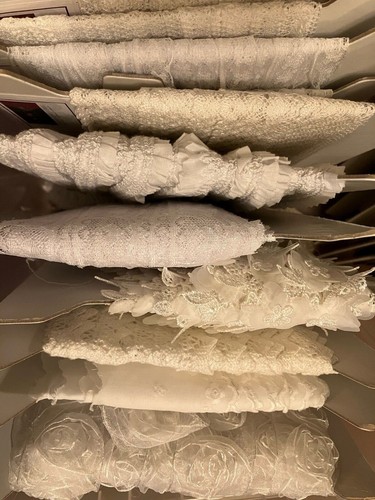 White off 3 - /,