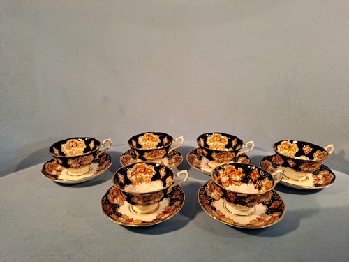 Royal albert heirloom pattern - royal,
