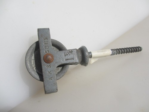 Vintage metal pulley - metal, wheel