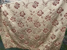 Single Door Curtain Gold & Red