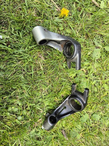 Kawasaki handlebar bracket - kawasaki,
