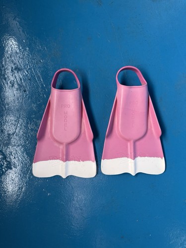 Pink and white dafin - white, swim