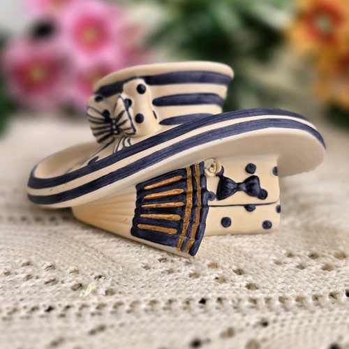 Coalport hats derby ornament - hats,
