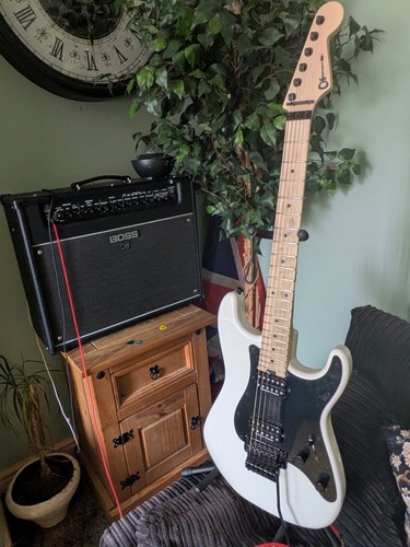 Charvel pro mod - charvel, pro-mod