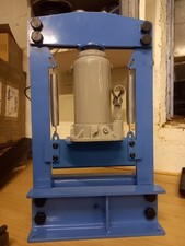 Sheet metal folder bender hydraulic press brake 6mm thick steel fold