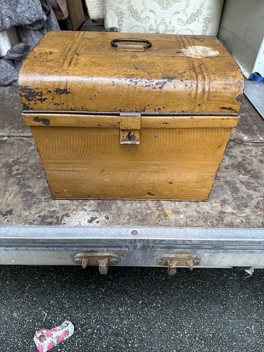 Vintage old trunk storage - vintage,