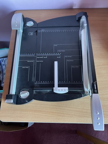Office paper rotary trimmer - paper,