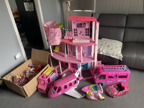 Barbie pink foldable doll - barbie,