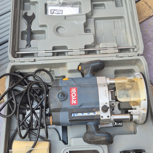 Ryobi plunge router - plunge,