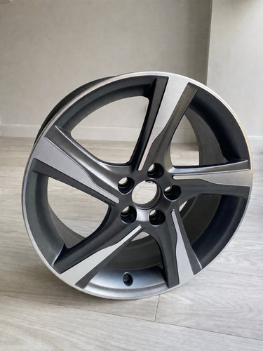 Genuine volvo v40 design - v40, r