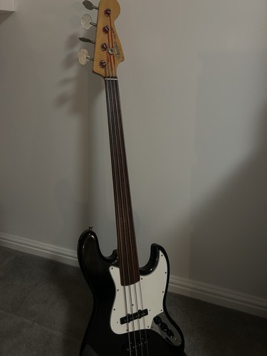 Fender japan fretless - japan,