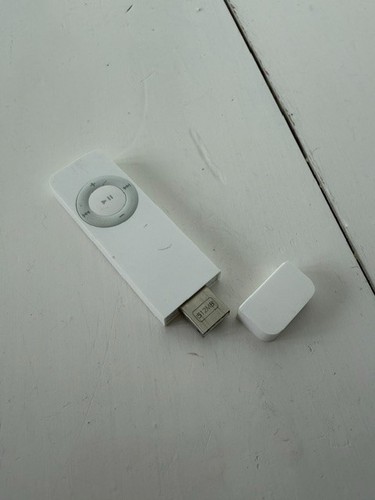 Look apple ipod shuffle - look!,